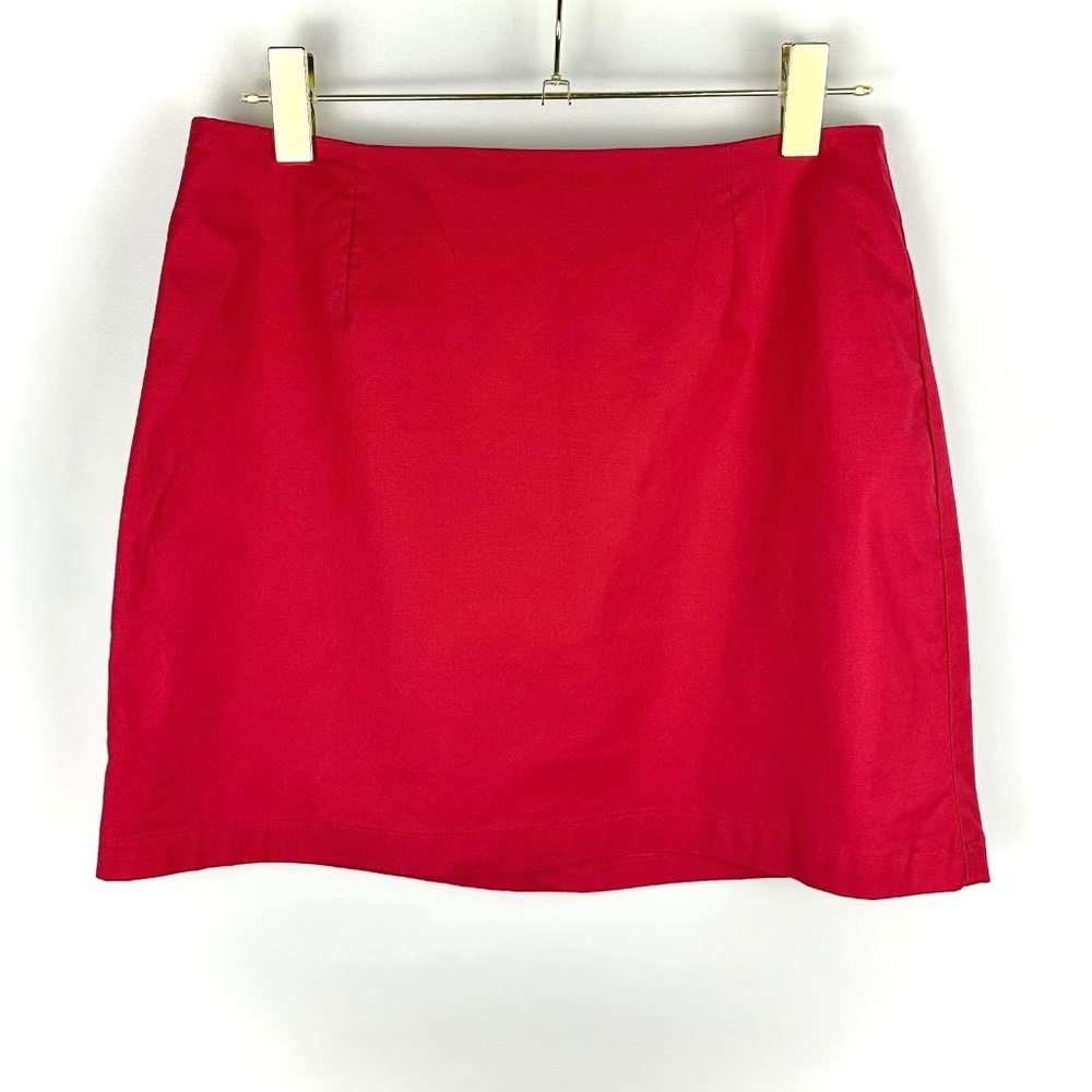Vintage 1990’s 2000’s Y2K ‘Gap’ Stretch Cotton Mini Skirt in Raspberry Red • S/M
